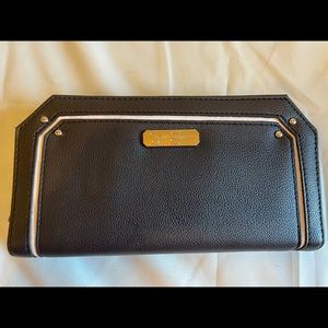 Black Jessica Simpson Wallet.